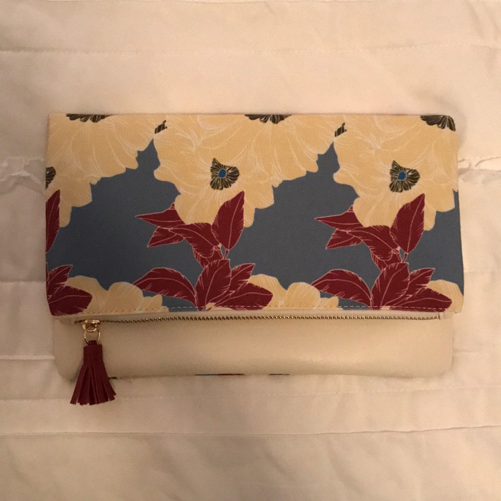 Reversible clutch.